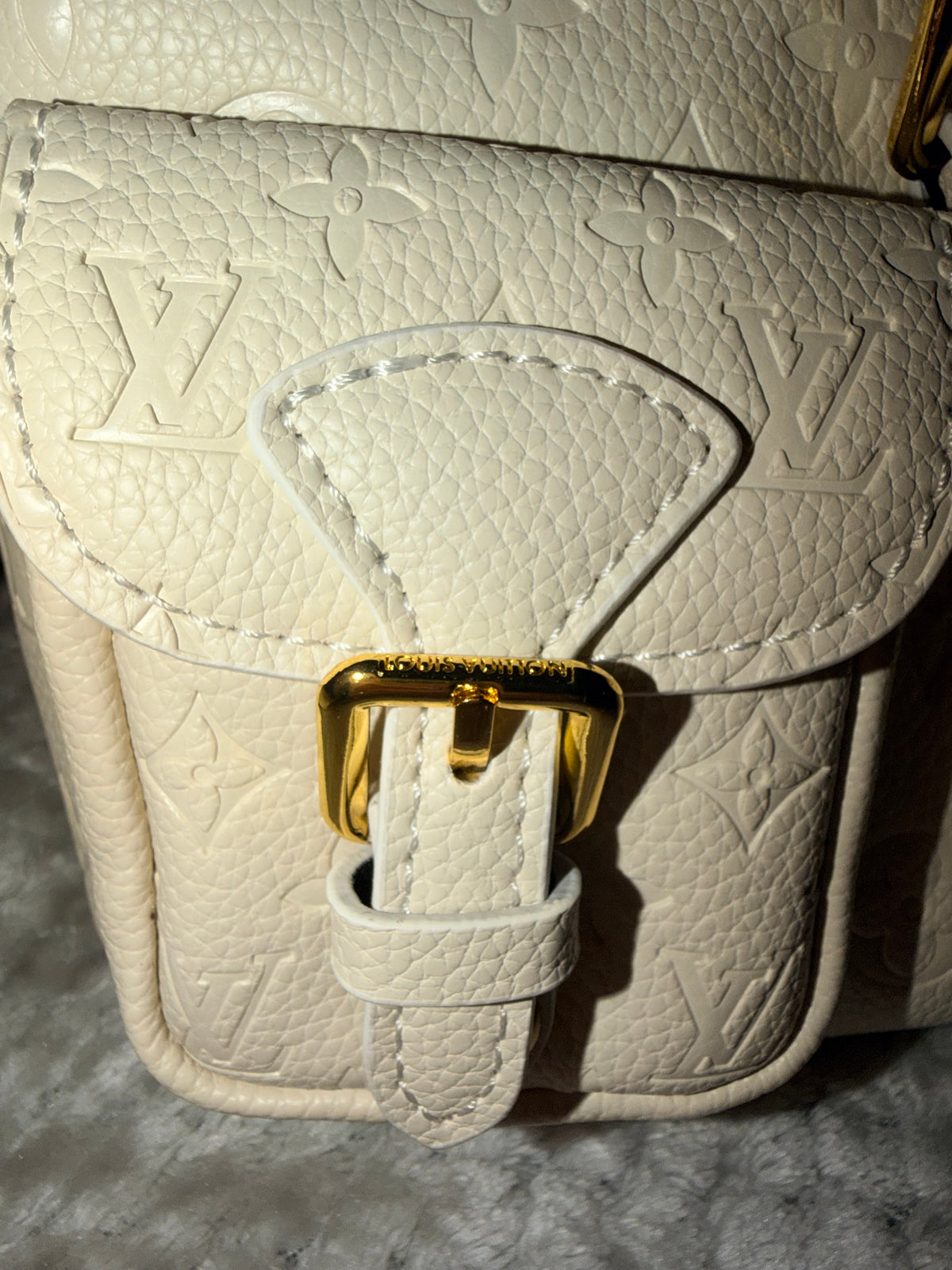 L V Backup mini backpack in beige